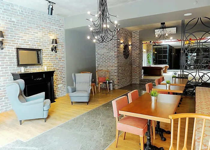 Akin Suites